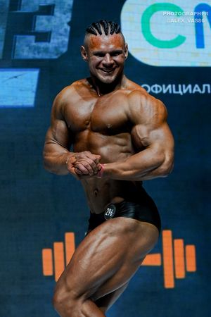 CLASSIC PHYSIQUE НОВИЧКИ